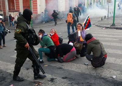 (صور).. اشتباكات في شوارع بوليفيا بشأن موراليس