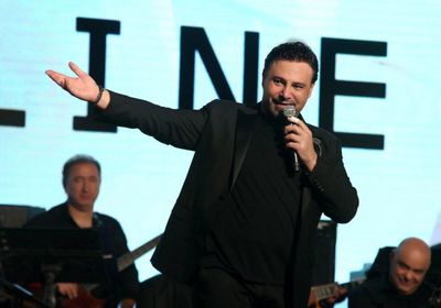 عاصي الحلاني يشارك جمهوره صور حفله الأخير بالإسكندرية