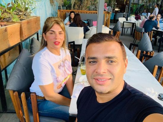 رامي صبري ينشر صوته بصحبة زوجته