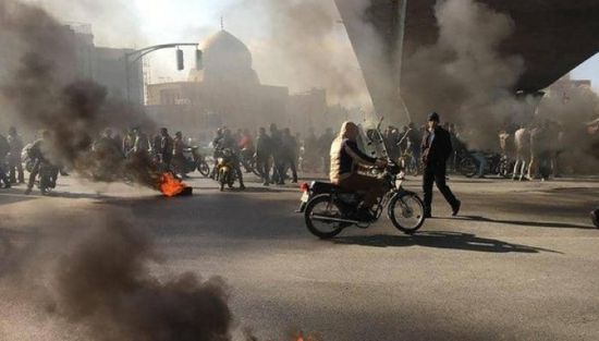 المعارضة الإيرانية: مقتل متظاهر وإصابة 3 آخرين بنار قوات الأمن 