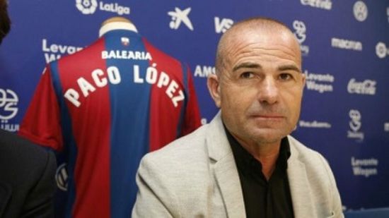 ليفانتي يجدد عقد مدربه لوبيز حتى عام 2023