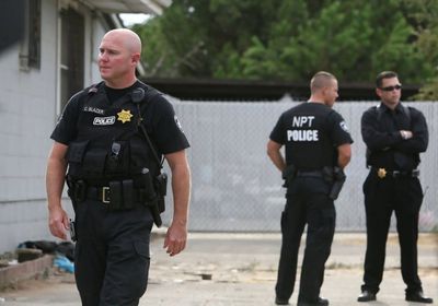 مقتل ٤ أشخاص وإصابة آخرين في هجوم مسلح على حفل بكاليفورنيا