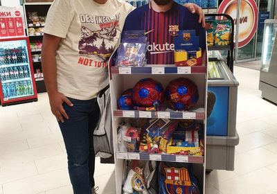 بصورة مع ميسي.. مصطفى خاطر يمازح جمهوره بهذه الطريقة 