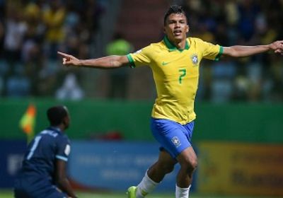 البرازيلي فيرون يفوز بالكرة الذهبية لأفضل لاعب في مونديال الناشئين