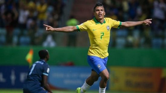 البرازيلي فيرون يفوز بالكرة الذهبية لأفضل لاعب في مونديال الناشئين