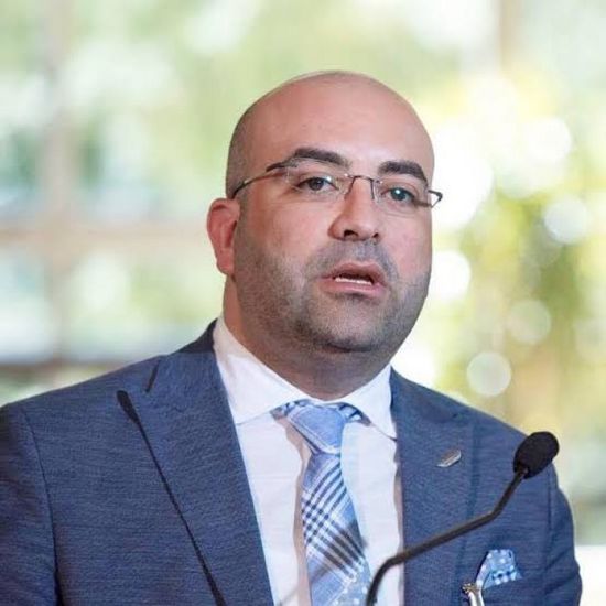 إعلامي: إيران تعتمد على المكر.. وتقتل الشعوب عند انتفاضتها