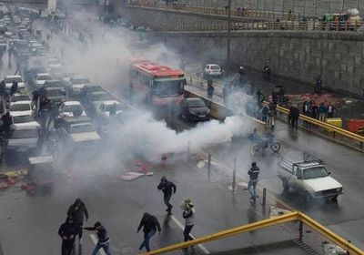 إيران.. مقتل 200 شخص وإصابة 3 آلاف آخرين حتى الآن في الاحتجاجات