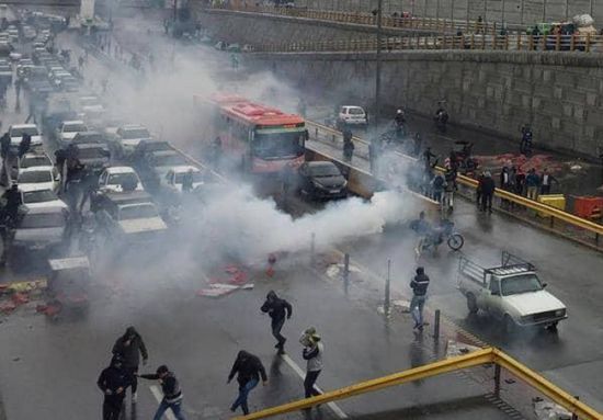 إيران.. مقتل 200 شخص وإصابة 3 آلاف آخرين حتى الآن في الاحتجاجات