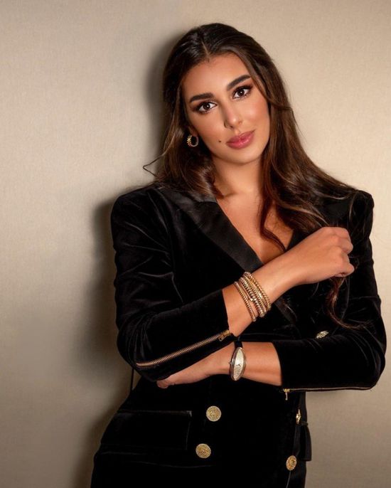 ياسمين صبري تتألق بإطلالة أنيقة في أحدث جلسة تصوير (صور)