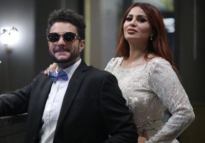 أحمد الفيشاوي يعود للظهور من جديد بجلسة تصوير مع زوجته (صور)