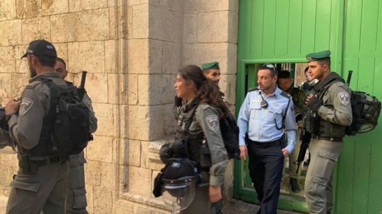الاحتلال الإسرائيلي يغلق عدة مؤسسات في القدس لمدة 6 أشهر