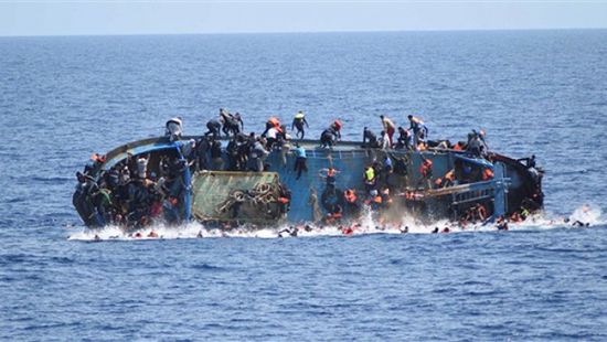 طرابلس.. مصرع 67 شخصًا غرقًا إثر انقلاب قارب في البحر المتوسط