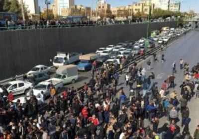 الحكومة الإيرانية تبدأ في إعادة خدمات الإنترنت في عدد من الأقاليم