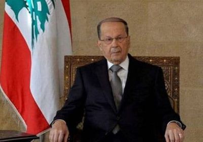 الرئيس اللبناني يدعو القضاة إلى ممارسة دورهم في معركة القضاء على الفساد