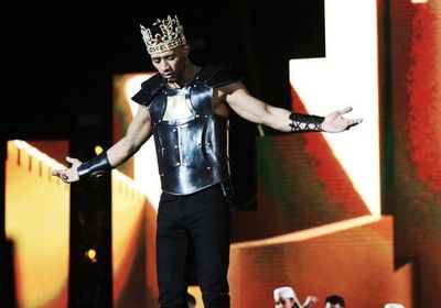 محمد رمضان يشعل حفله بموسم الرياض (صور وفيديو)