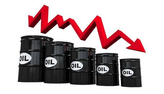 أسعار النفط تهبط من أعلى مستوياتها بفعل مخاوف الاتفاق التجاري الأمريكي الصيني