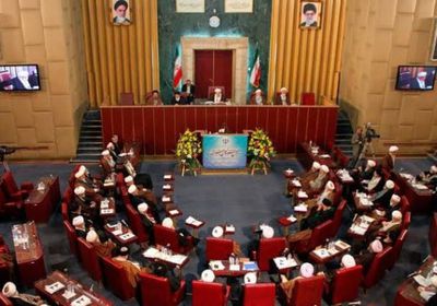 مجلس خبراء إيران يصف المتظاهرون بالمخربون والانتهازيون