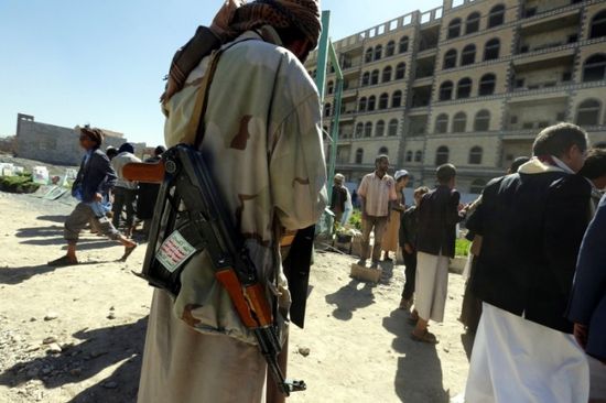 الإرهاب "الأسود".. كيف انتهك الحوثيون مشروعات الإغاثة الدولية؟