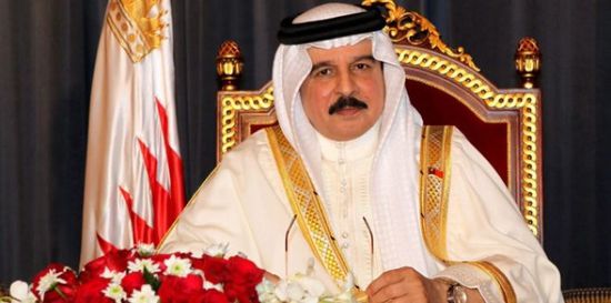 عاهل البحرين يناقش مع مسؤول أمريكي دعم العلاقات الثنائية بين البلدين