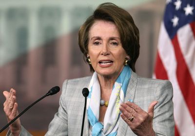 نانسي بيلوسي تطالب إيران بإعادة الإنترنت للبلاد فورًا