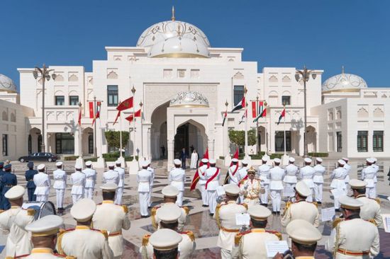 ولي عهد أبوظبي يستقبل رئيس جمهورية مونتينيغرو (صور) 