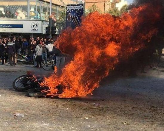 إيران تعلن عن توعدها للمتظاهرين المعتقلين وتصفهم بالمرتزقة 