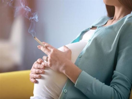 مقاطعة بريطانية توزّع قسائم تسوق على الحوامل للإقلاع عن التدخين