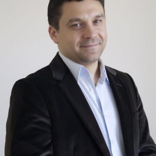 صحفي يعلق على حادث اغتيال معارض إيراني في اسطنبول