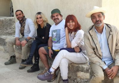 ياسمين رئيس بصحبة أمينة خليل ومحمد إمام من كواليس "لص بغداد"