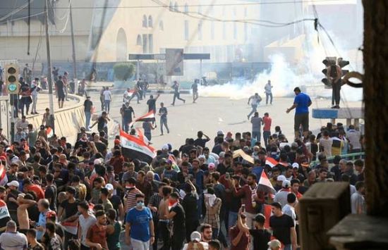 اضطرابات أمنية مستمرة بالعراق إثر الاحتجاجات الواقعة في 10 محافظات
