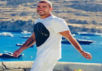 "ورلد ميوزيك أوورد" تهنئ عمرو دياب لتصدره تطبيق I tunes