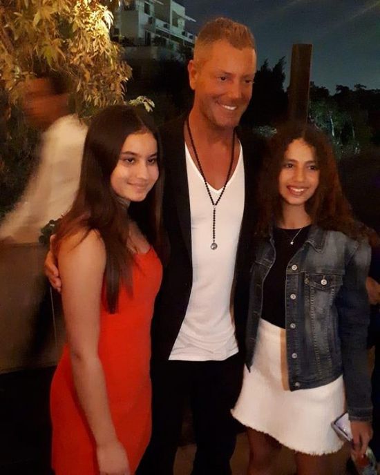 بعد الإعلان عن تكريمه بالقاهرة السينمائي.. نجوم الفن يحتفلون بـ بيلي زين