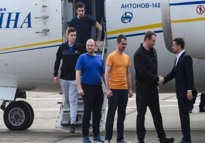 كييف وجمهوريتا دونيتسك ولوجانسك تتفق على تبادل الأسرى