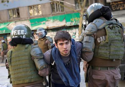 موجة عنف جديدة بين متظاهرين وقوات الأمن في تشيلي