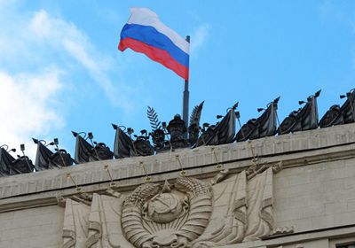 في أول مرة.. روسيا تدعم الجابون بأسلحة خفيفة مجانًا