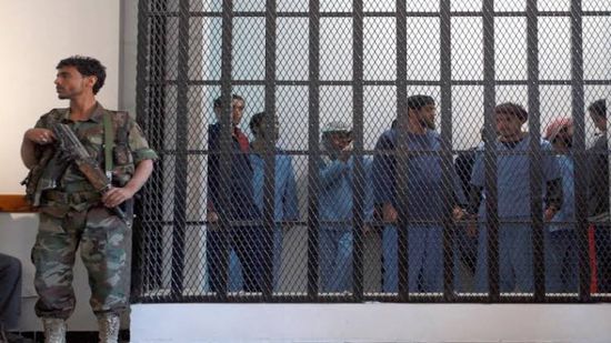 أعمال شغب في سجون حوثية.. معتقلون فاض بهم الكيل