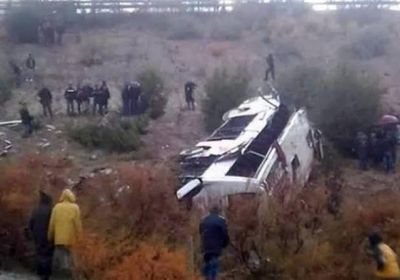 مصرع وإصابة 19 شخصًا إثر انقلاب حافلة في كازاخستان