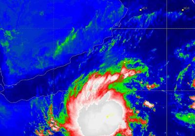 المنخفض المداري في بحر العرب يتحول إلى عاصفة