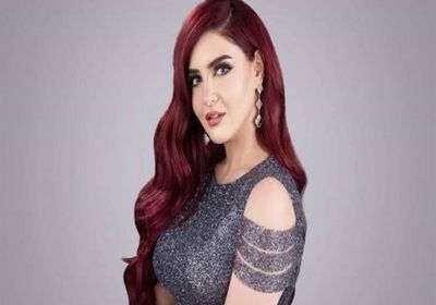 بالفيديو.. "المكياج" يتسبب في حادث مروري للفنانة الكويتية نورا محمد