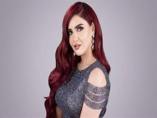 بالفيديو.. "المكياج" يتسبب في حادث مروري للفنانة الكويتية نورا محمد