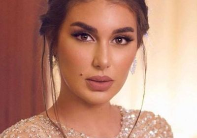 ياسمين صبري تهنئ ميسي بفوزه بالكرة الذهبية للمرة السادسة 