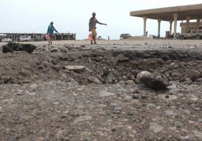 في انتهاك جديد..مليشيات الحوثي تستهدف منطقة الطور بالأسلحة الثقيلة