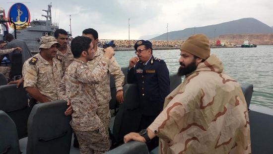 إنقاذ 11 صياداً يمنياً من الغرق في الممر الملاحي الدولي