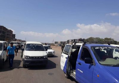 في استجابة سريعة.. حزام عدن يمنع وقوف الباصات أمام الحرم الجامعي