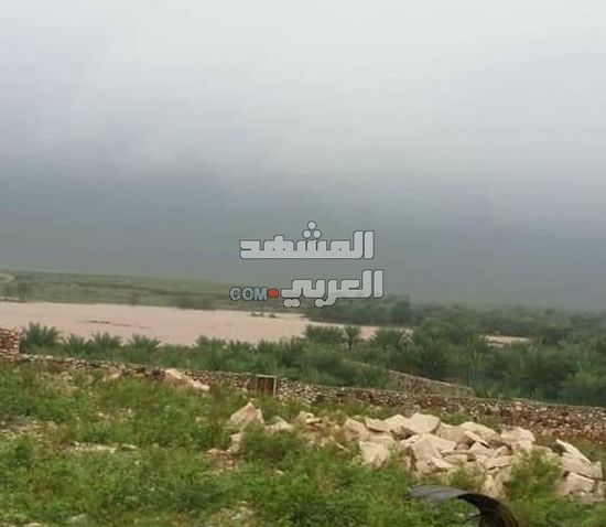 أمطار غزيرة على سقطرى.. احذروا تلك المناطق (صور)