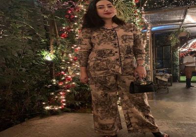 بوسي تشارك جمهورها بصور أحدث إطلالتها