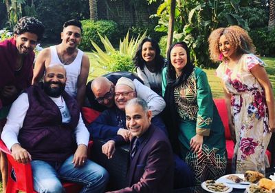 صلاح عبدالله يعلن انتهاء تصوير "اتنين في الصندوق"