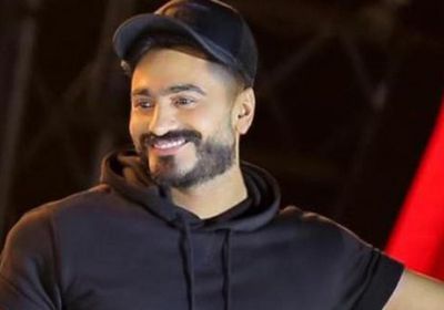 بالفيديو.. تامر حسني يوجه رسالة حب للاعب السعودي ياسر القحطاني