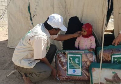 بدعم سعودي..مساعدات إغاثية للنازحين من صعدة إلى الجوف ومأرب (صور)