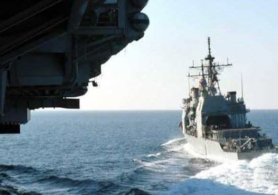 عاجل.. البحرية الأميركية تصادر أجزاء صواريخ إيرانية مرسلة للحوثيين